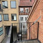 Slotsgaarden Ved Hesten شقة راندرس