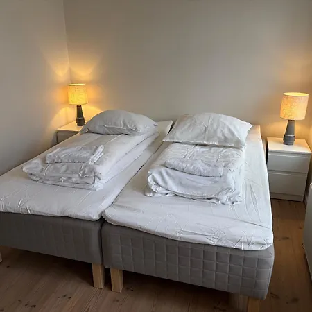 Slotsgaarden Ved Hesten