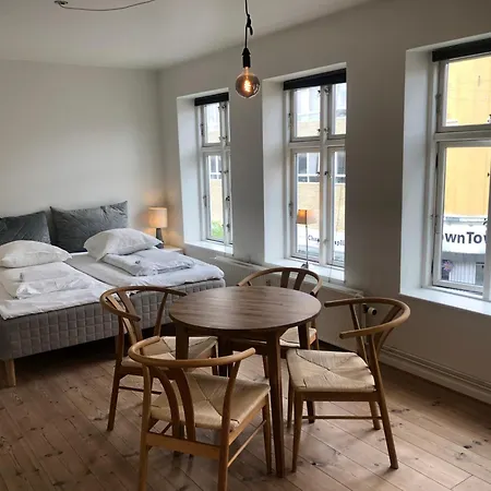 Apartament Slotsgaarden Ved Hesten Med Gratis Parkering Randers