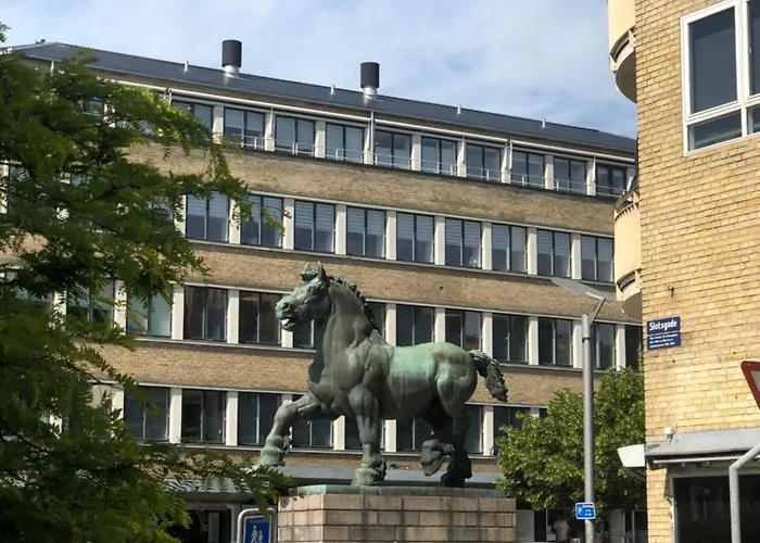 Slotsgaarden Ved Hesten Daire